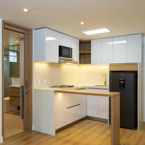 Cocina compacta con barra